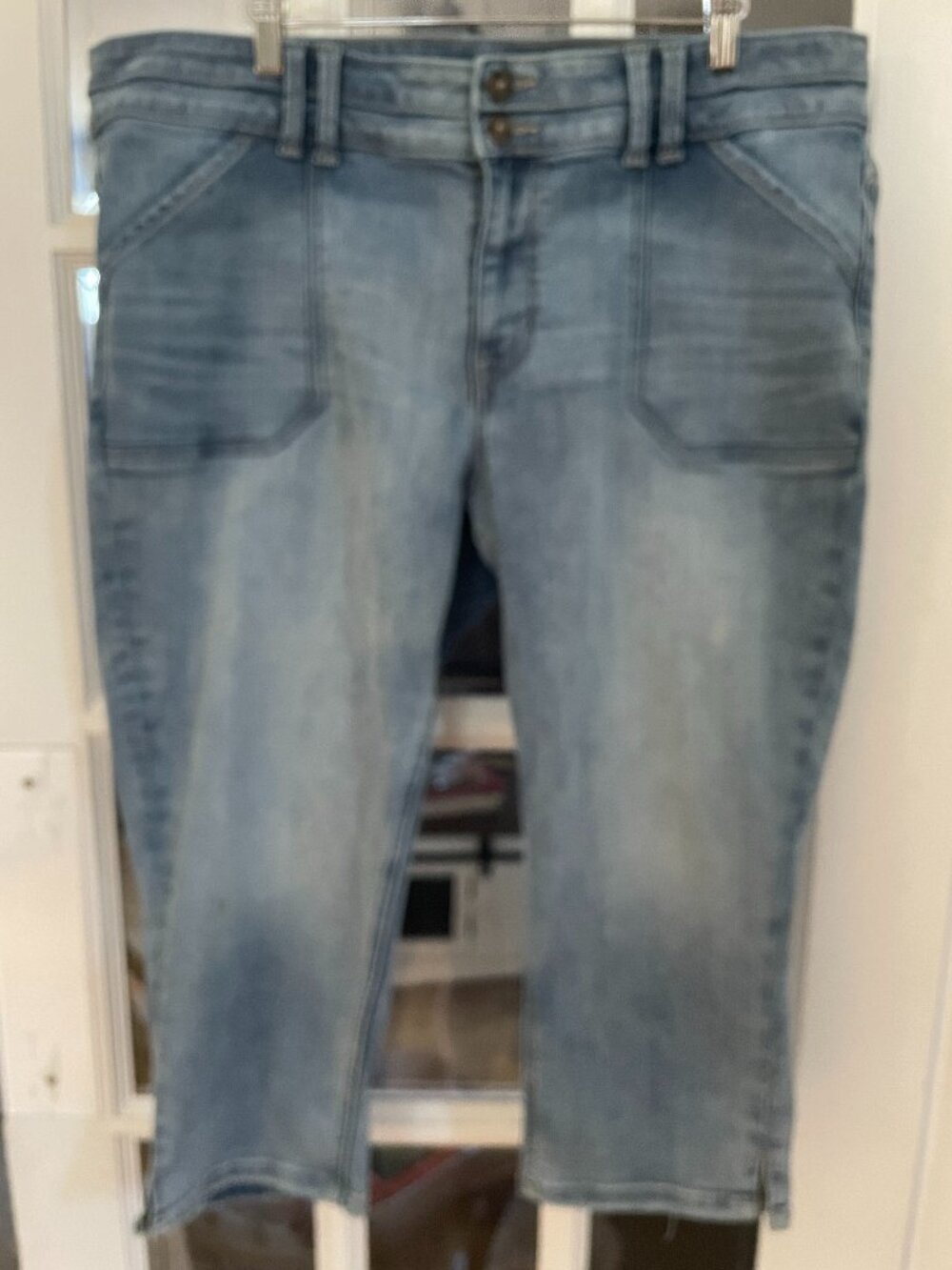 Maurices M Jeans Plus Size 18W Light Wash Capri Cropped Utility Denim Pants